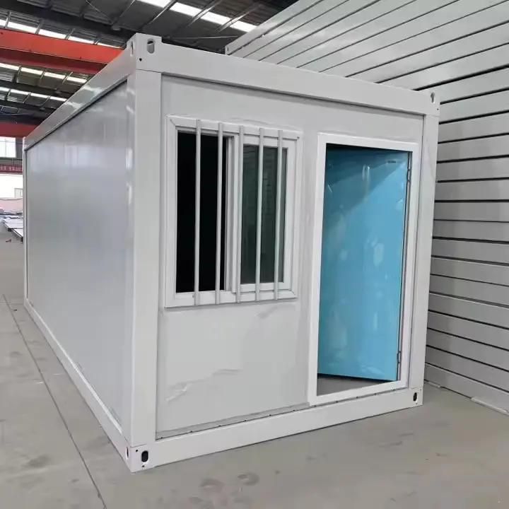 Prefabrik yapı alanında yeşil, geri dönüştürülebilir, 20 ft'lik düz paket konteyner evlerin öne çıkan performans özellikleri nelerdir?